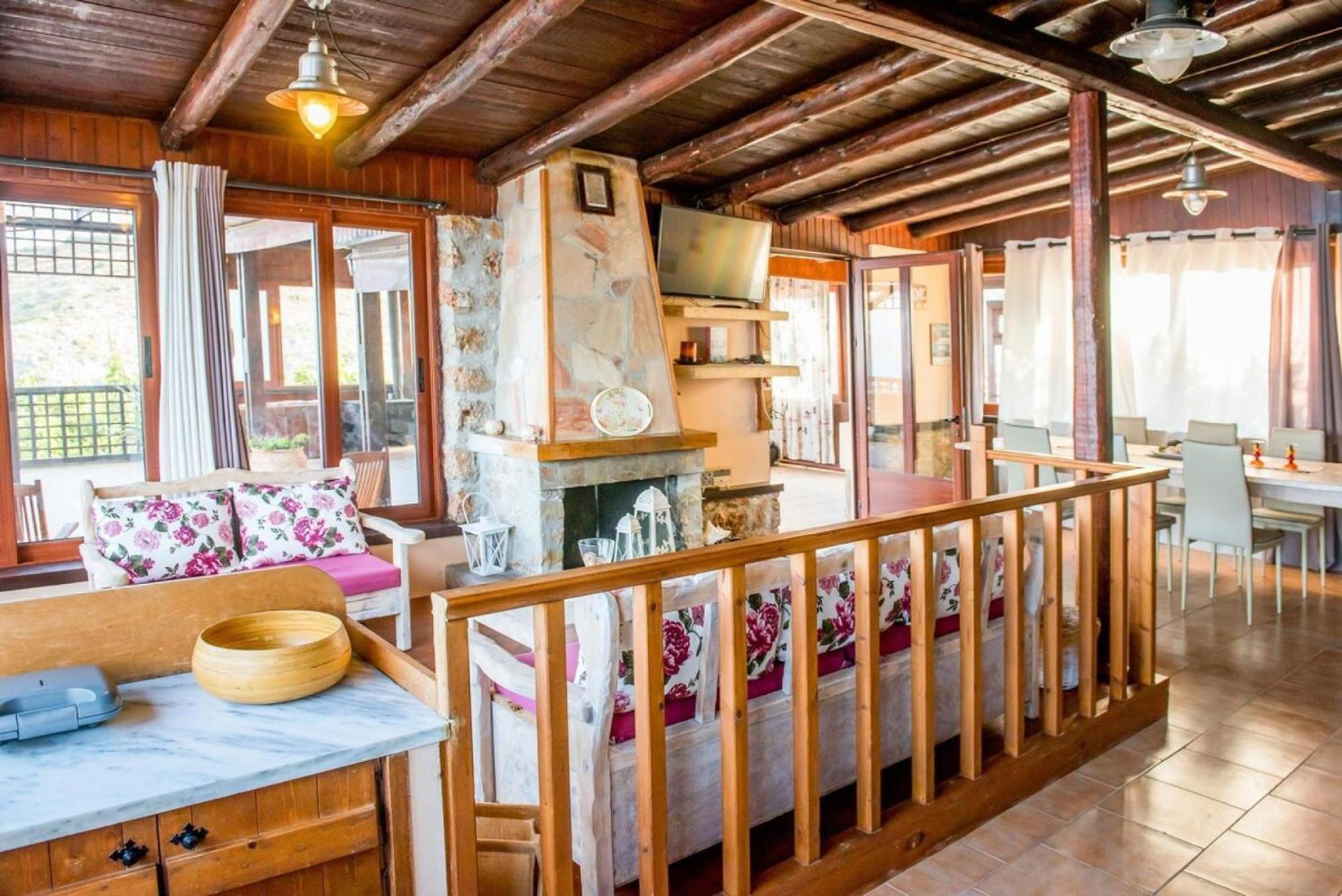 Villa Akrolithos With Private Pool Ханья Экстерьер фото